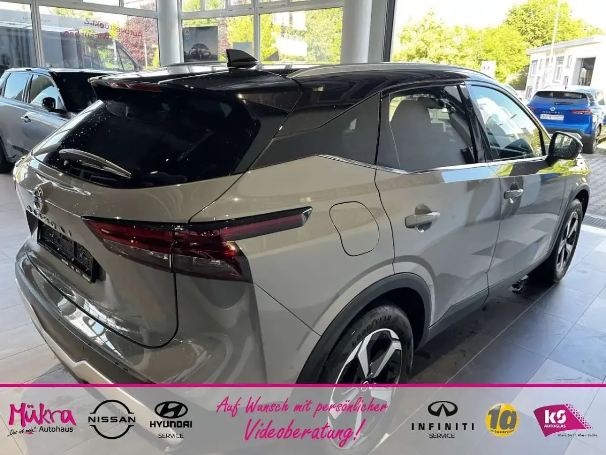 Gebraucht Nissan Qashqai 158 PS (116 kW) 2022 Schwarz SUV