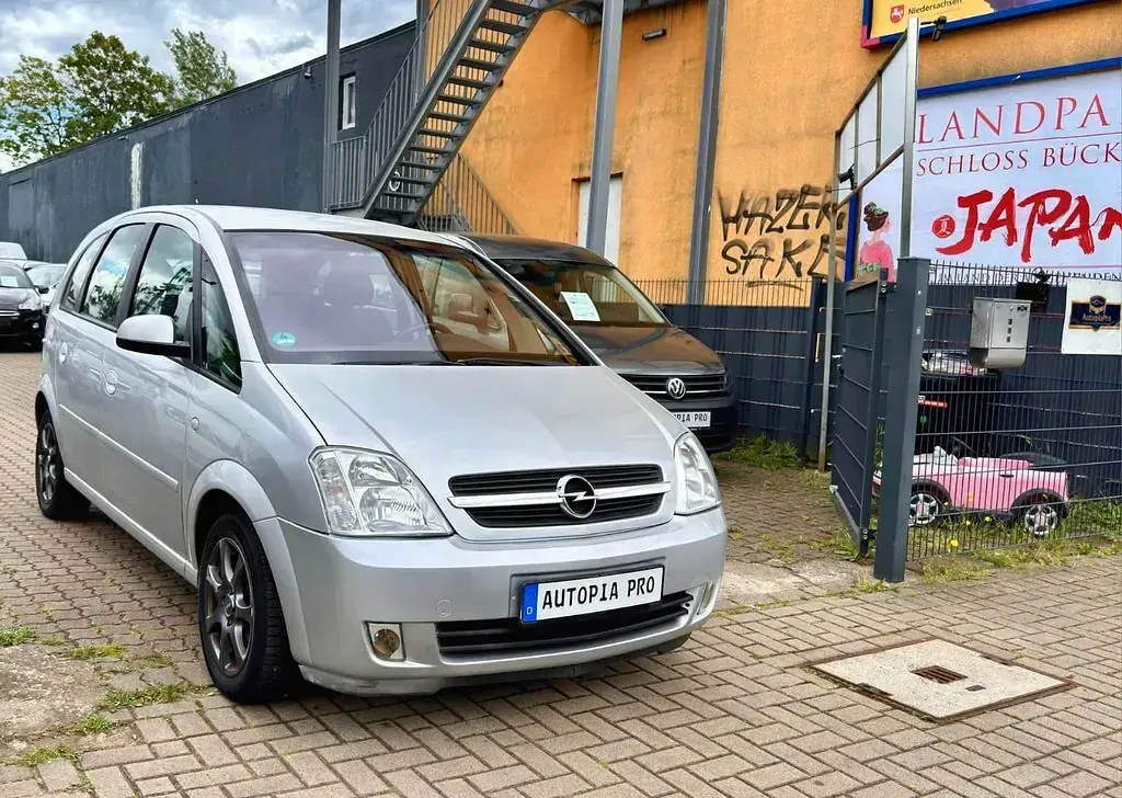 Gebraucht Opel Meriva Basis 101 PS (74 kW) 2005 Silber Van / Kleinbus
