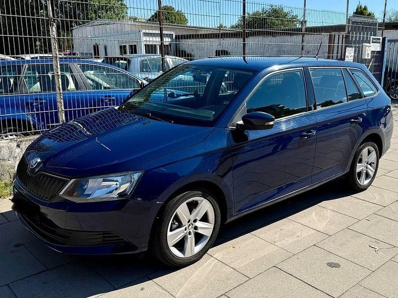 Blau Gebraucht 2016 Skoda Fabia Cool Edition Kombi | 4.990 € (Superpreis) - Bild 1/4