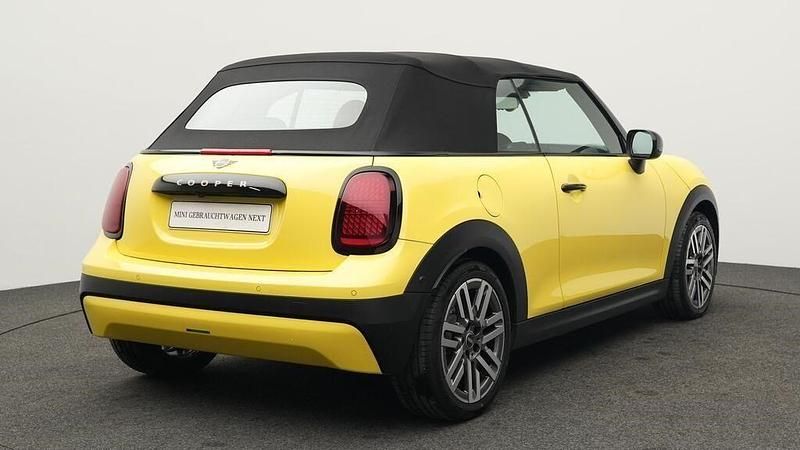 Gebraucht Mini Cooper Cabriolet 163 PS (119 kW) 2025 Sunny side yellow Cabrio