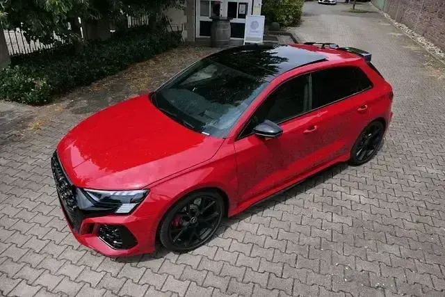 Gebraucht Audi RS3 Design 400 PS (294 kW) 2022 Rot Limousine