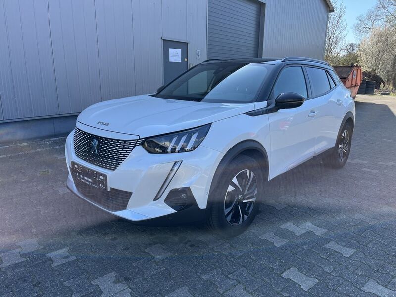 Weiß Gebraucht 2021 Peugeot e-2008 GTi SUV | 19.490 € (Etwas zu teuer) - Bild 1/3