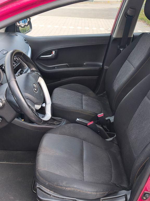 Second-hand Kia Picanto Attract 69 CP (50 kW) 2013 Hatchback