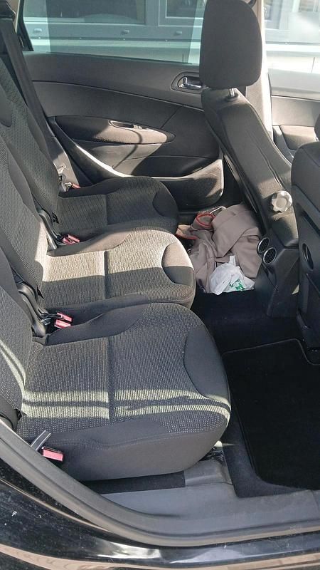 Gebraucht Peugeot 308 SW 109 PS (80 kW) 2010 Schwarz Kombi