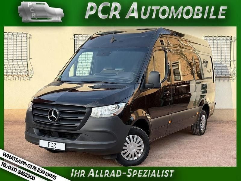 Gebraucht Mercedes Sprinter 163 PS (119 kW) 2019 Schwarz/baltic black Van