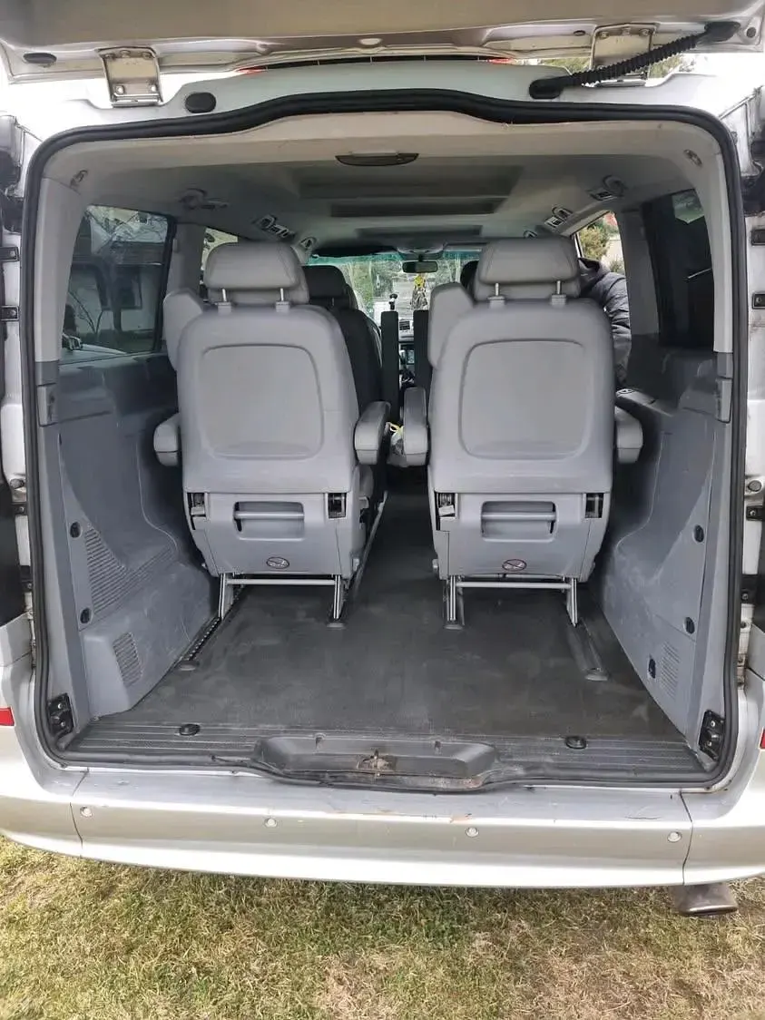 Gebraucht Mercedes Viano 205 PS (150 kW) 2010 Silber Van / Kleinbus