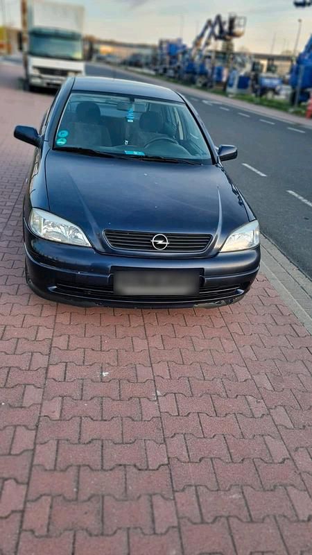 Gebraucht Opel Astra 90 PS (66 kW) 2001 Blau Limousine