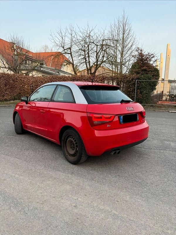 Gebraucht Audi A1 S-Line 122 PS (89 kW) 2010 Rot Kleinwagen
