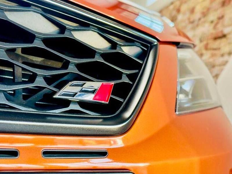 Gebraucht Seat Leon Beats 300 PS (220 kW) 2018 Orange Limousine