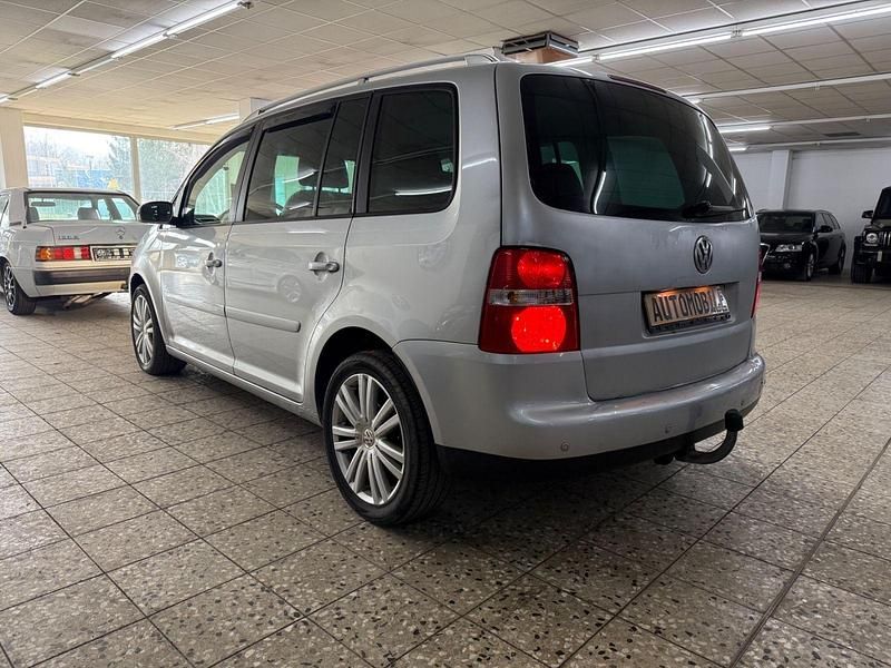 Gebraucht VW Touran Highline 140 PS (102 kW) 2005 Silber Van / Kleinbus