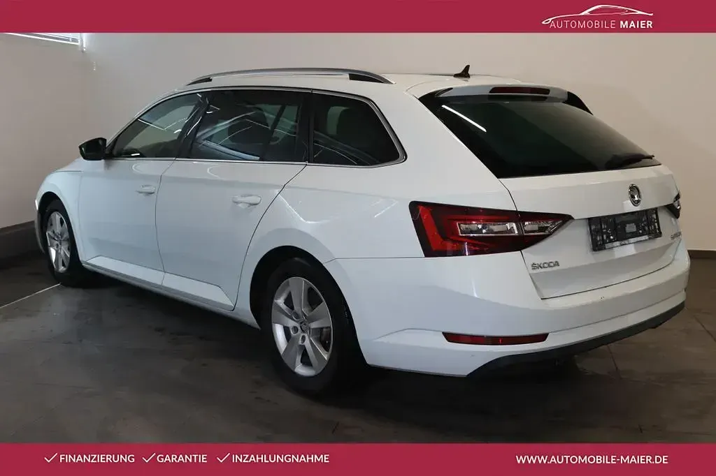 Używany Skoda Superb 150 KM (110 kW) 2017 Biały Kombi