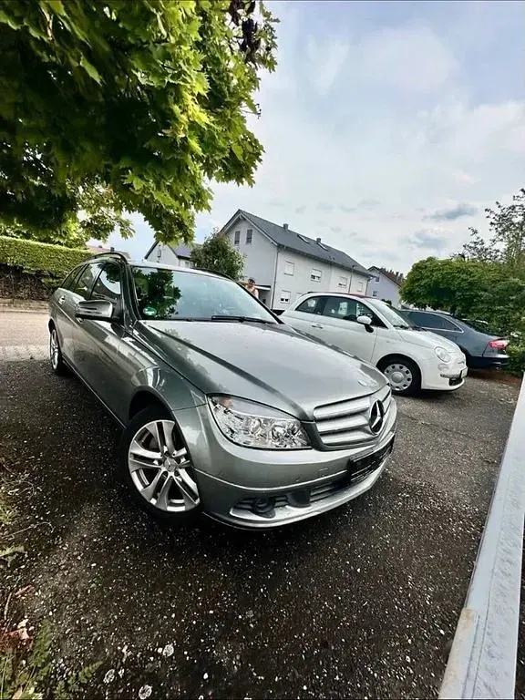 Gebraucht Mercedes C200 Elegance 136 PS (100 kW) 2009 Grau Kombi