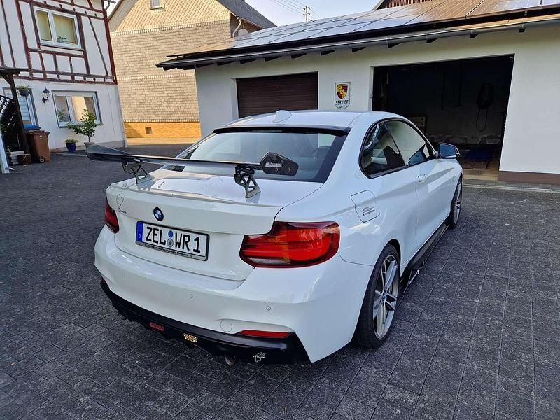 Weiß Gebraucht 2019 BMW M240 M Sport Coupé | 33.500 € (Guter Preis) - Bild 1/4