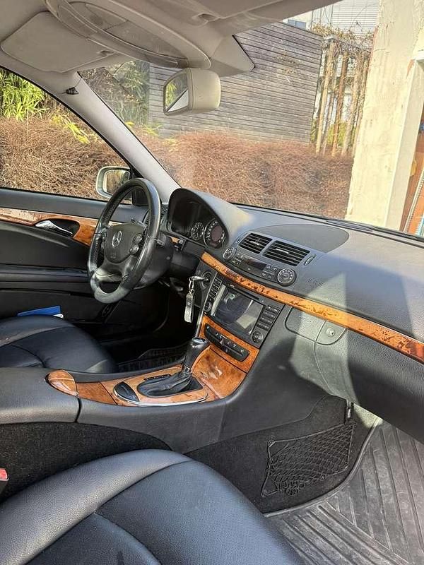 Gebraucht Mercedes E220 Classic 170 PS (125 kW) 2008 Limousine