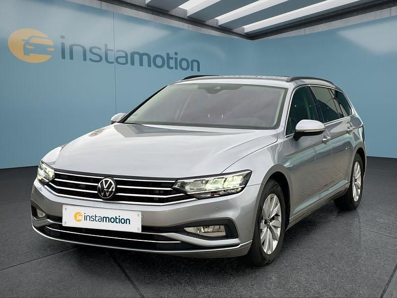 Silber Gebraucht 2022 VW Passat Kombi | 19.649 € (Fairer Preis) - Bild 1/4