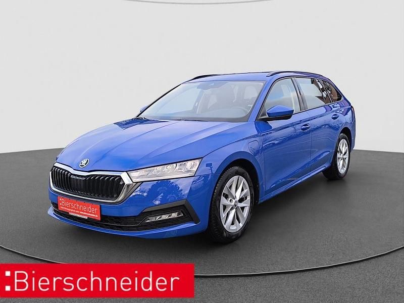 Blau Gebraucht 2023 Skoda Octavia Ambition Kombi | 22.990 € (Superpreis) - Bild 1/4