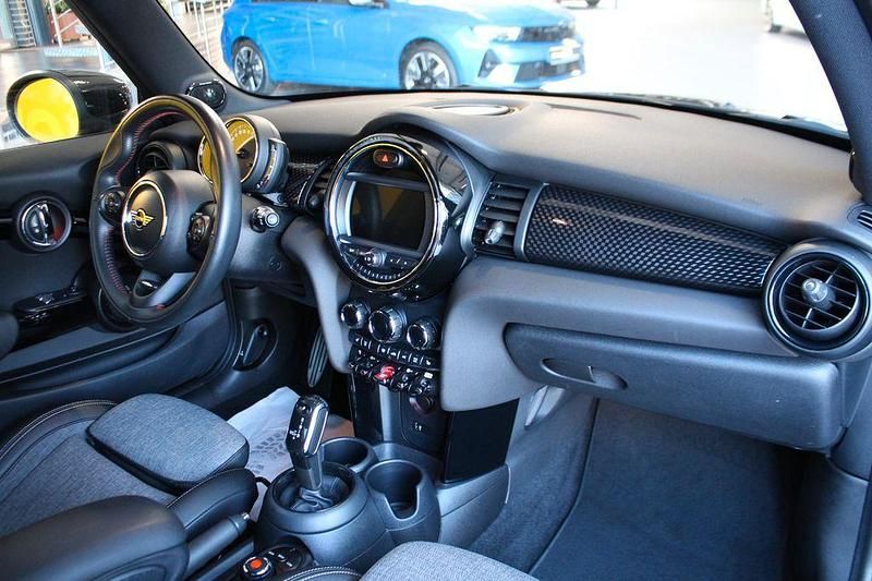 Gebraucht Mini John Cooper Works Pepper 192 PS (141 kW) 2019 Schwarz Kleinwagen