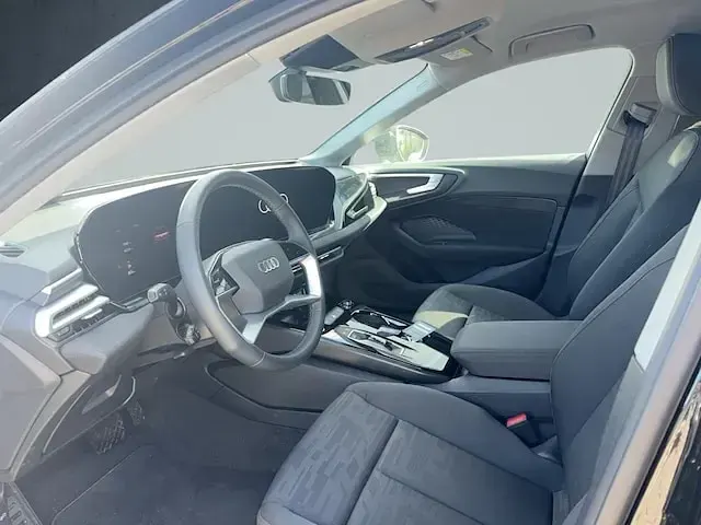 Second-hand Audi A5 Advanced 204 CP (150 kW) 2025 Negru Break