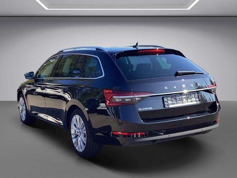 Gebraucht Skoda Superb Style 150 PS (110 kW) 2024 Schwarz Kombi