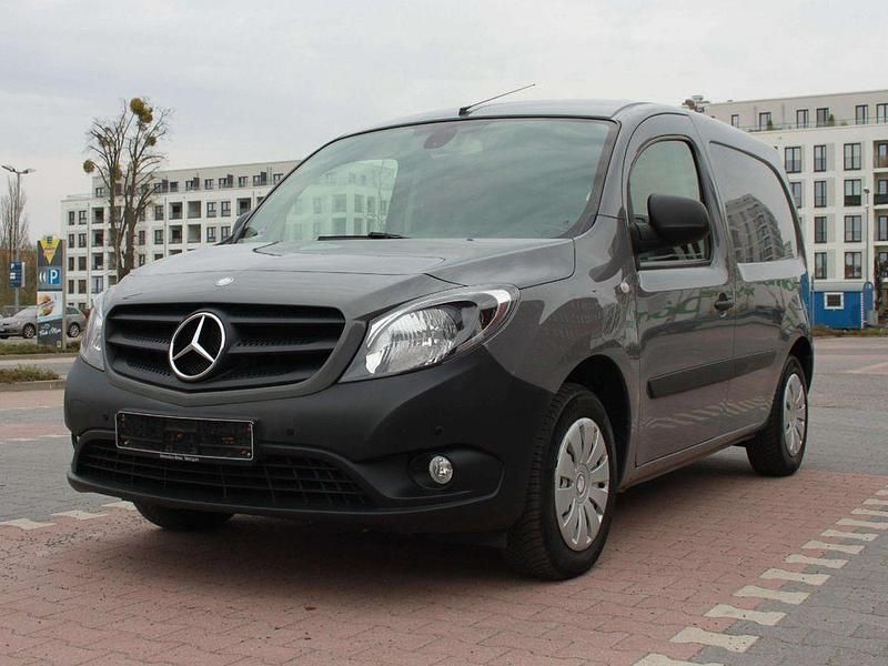 Gebraucht Mercedes Citan 112 114 PS (83 kW) 2017 Grau Van / Kleinbus