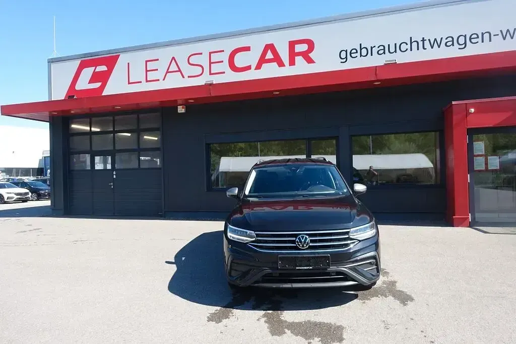 Gebraucht VW Tiguan Allspace Life 150 PS (110 kW) 2022 Schwarz SUV