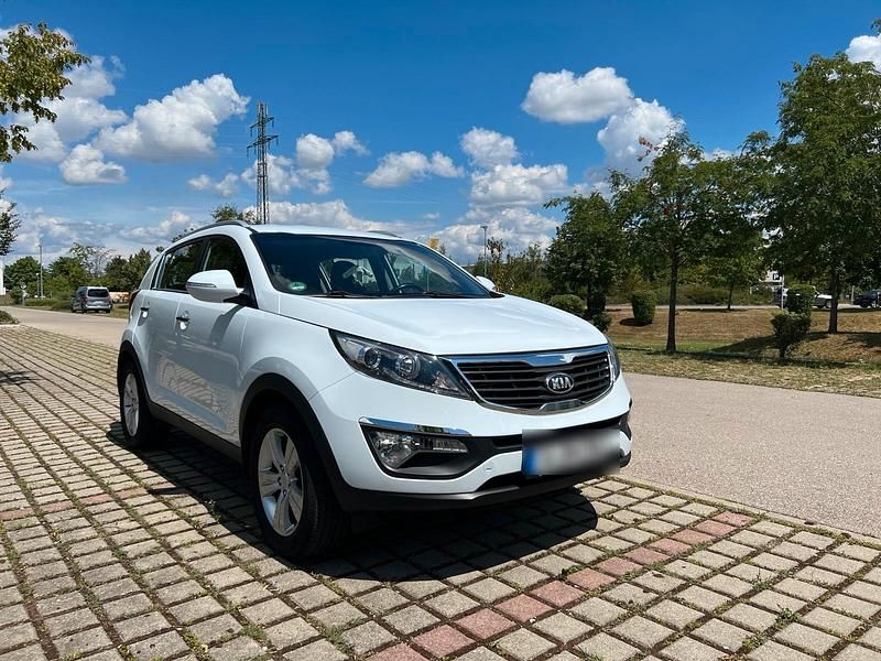 Weiß Gebraucht 2013 Kia Sportage SUV | 9.999 € (Fairer Preis) - Bild 1/4