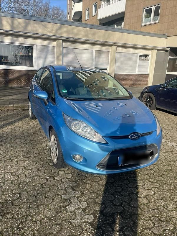 Gebraucht Ford Fiesta 97 PS (71 kW) 2009 Blau Kleinwagen
