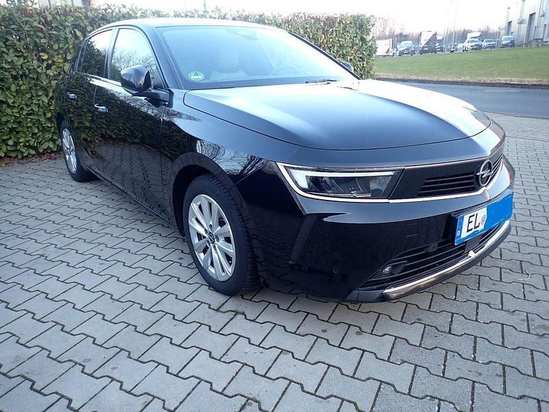 Gebraucht Opel Astra Elegance 131 PS (96 kW) 2023 Schwarz Limousine