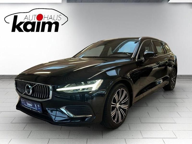 Black solid stone / solid Gebraucht 2020 Volvo V60 Inscription Kombi | 28.490 € (Guter Preis) - Bild 1/4
