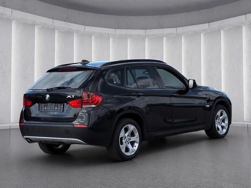 Gebraucht BMW X1 143 PS (105 kW) 2011 Schwarz SUV