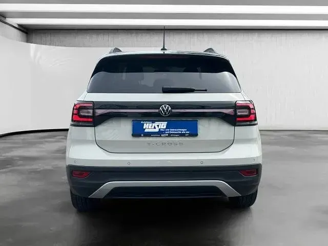 Gebraucht VW T-Cross Move 150 PS (110 kW) 2023 Grau SUV