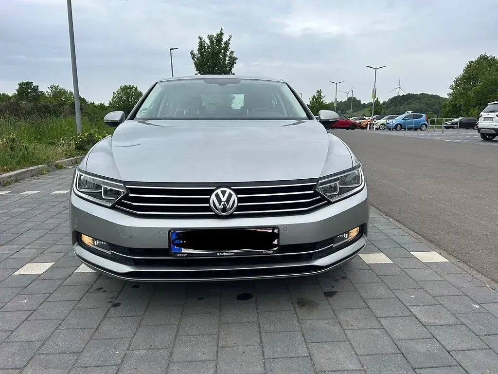 Gebraucht VW Passat Comfortline 179 PS (131 kW) 2016 Silber Limousine