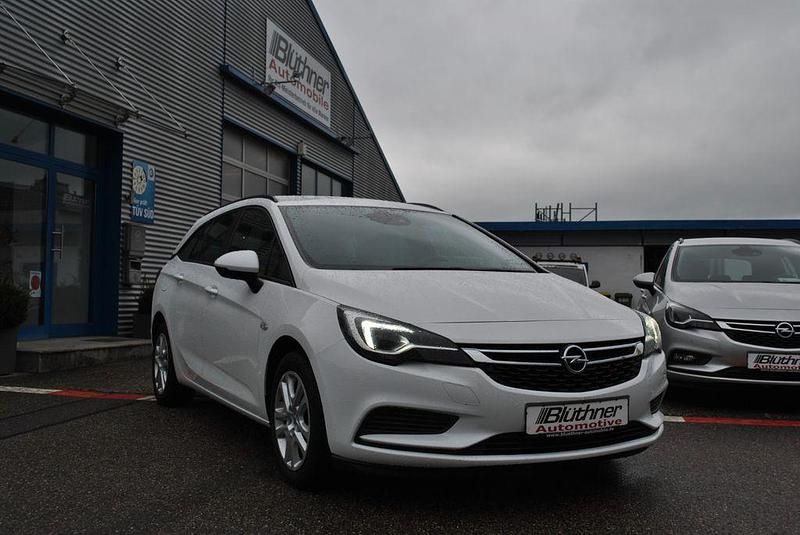 Gebraucht Opel Astra Business 136 PS (100 kW) 2017 Weiß Kombi