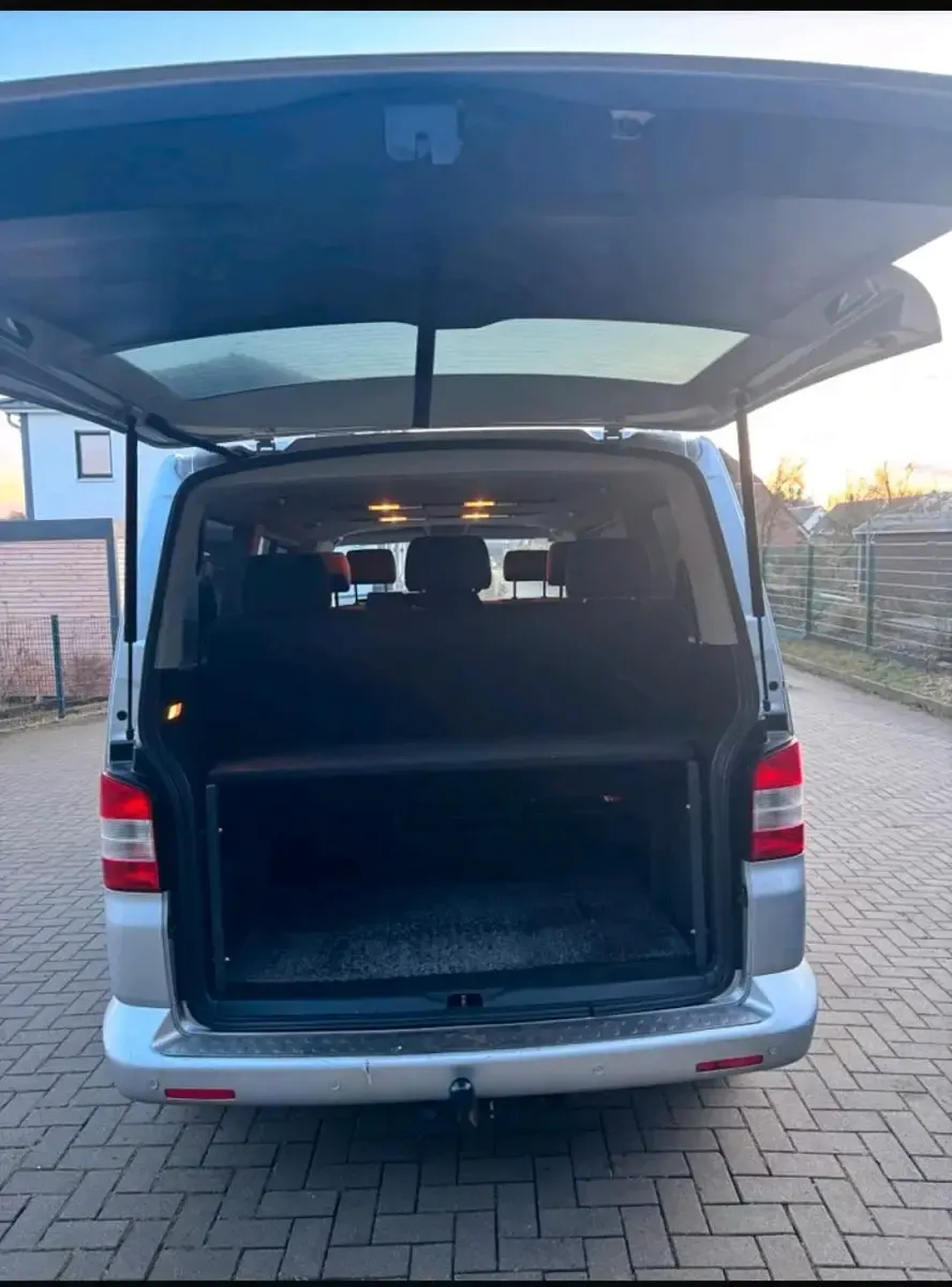 Gebraucht VW Caravelle 2007 Silber Van