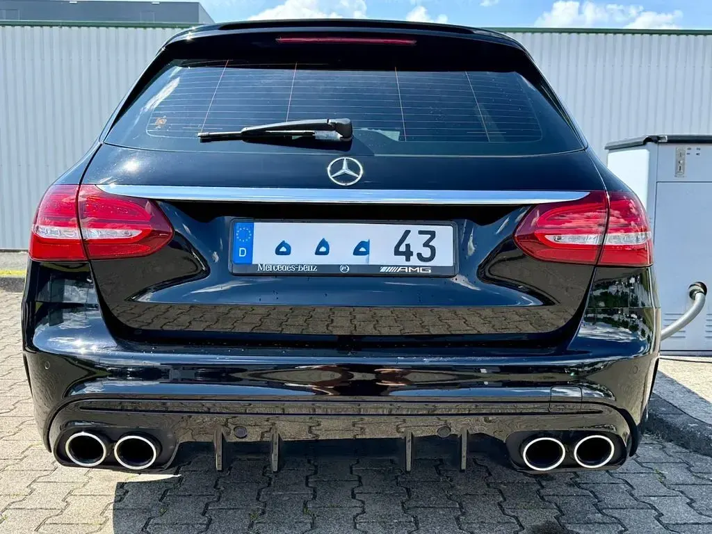 Gebraucht Mercedes C43 AMG AMG 367 PS (269 kW) 2017 Schwarz Limousine