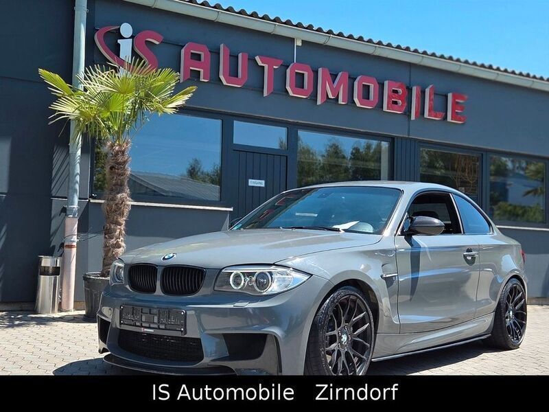 Schwarz Gebraucht 2008 BMW 135 Performance Kleinwagen | 34.900 € - Bild 1/4