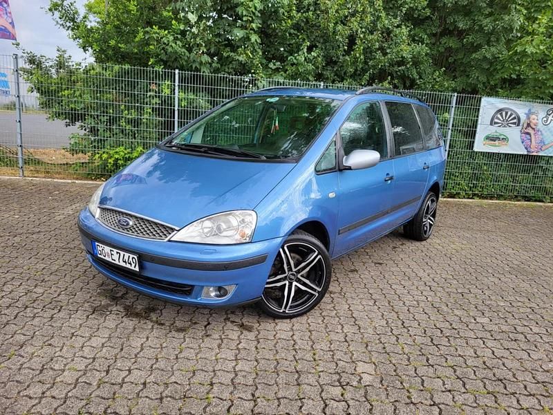 Blau Gebraucht 2005 Ford Galaxy Van / Kleinbus | 2.700 € (Etwas zu teuer) - Bild 1/4