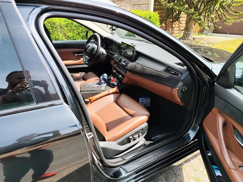 Usata BMW 530 258 CV (189 kW) 2012 Nero Station wagon