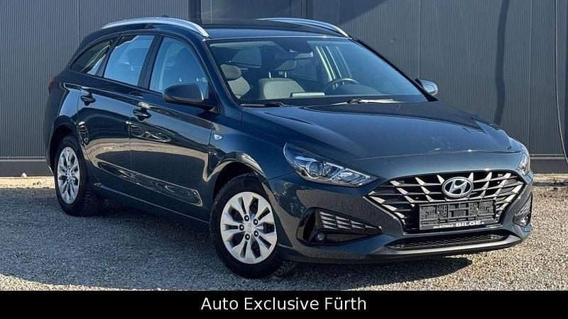 Gebraucht Hyundai i30 Pure 110 PS (80 kW) 2021 Blau Kombi
