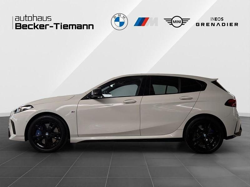 Gebraucht BMW M135 Performance 300 PS (220 kW) 2025 Weiß Kleinwagen