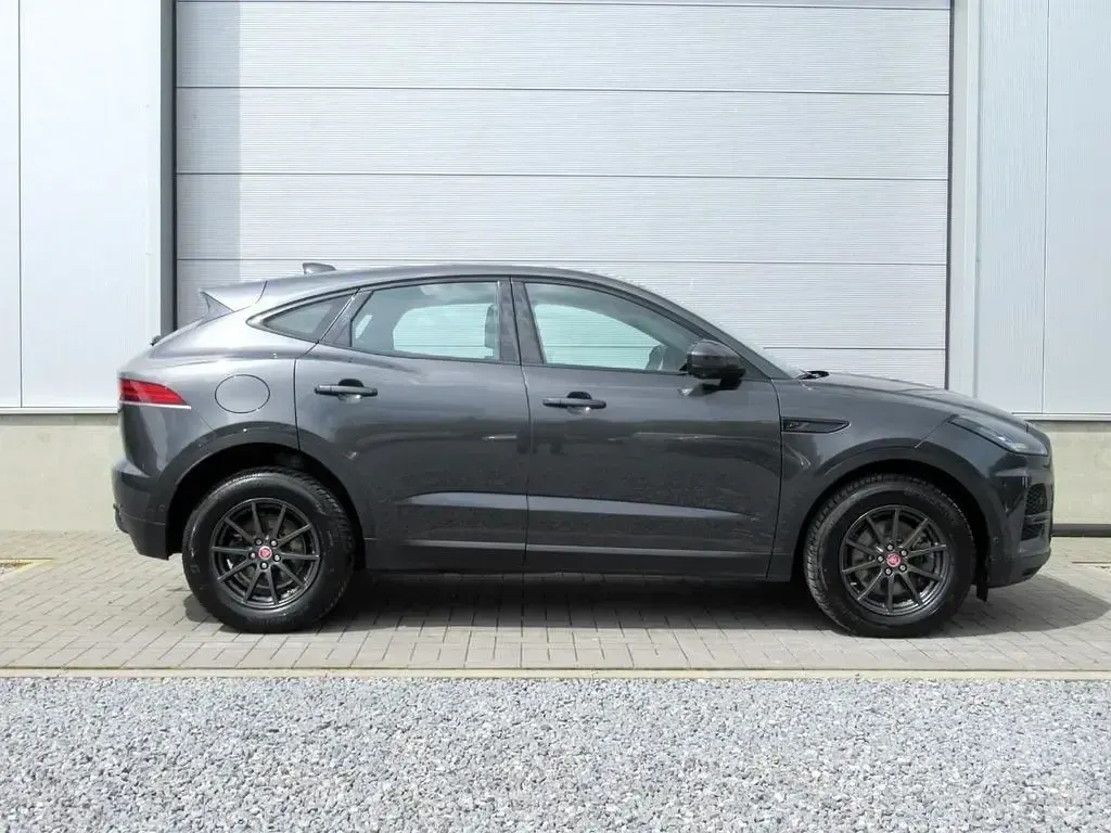 Gebraucht Jaguar E-Pace 163 PS (119 kW) 2021 Grau SUV