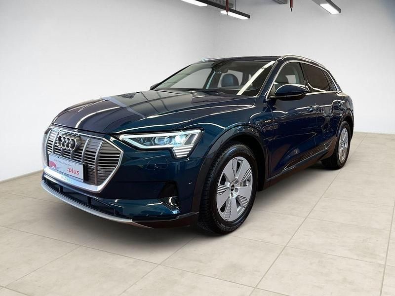 Gebraucht Audi e-tron Ambiente 230 kW (313 PS) 2020 Galaxisblau metallic SUV