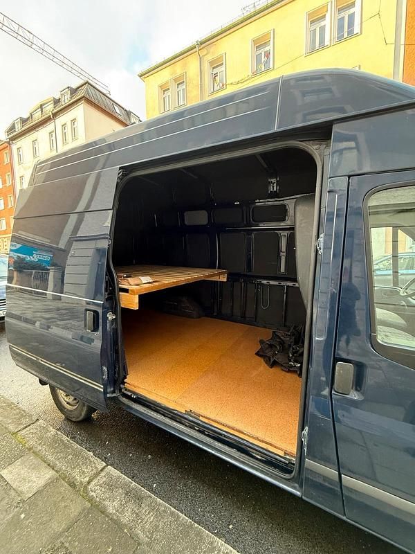 Second-hand Ford Transit 140 CP (102 kW) 2010 Monovolum