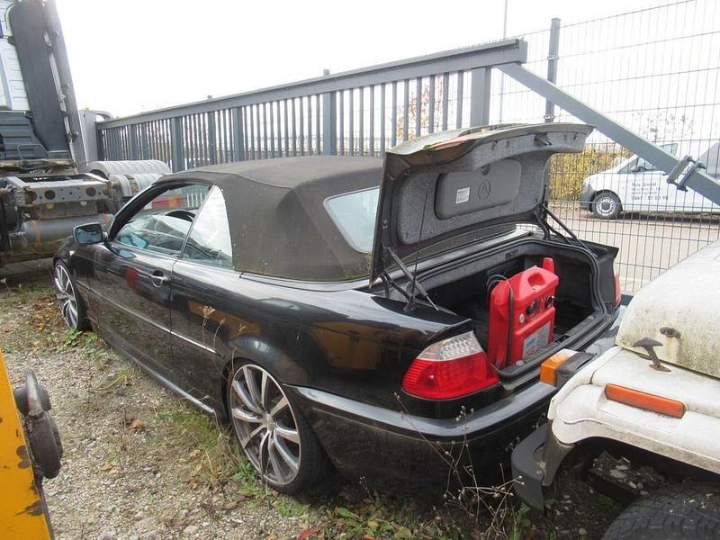 Gebraucht BMW 320 Cabriolet M Sport 170 PS (125 kW) 2003 Schwarz Cabrio