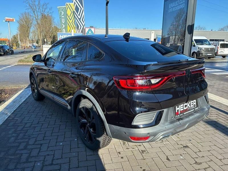 Gebraucht Renault Arkana 144 PS (105 kW) 2023 Schwarzmetallic SUV