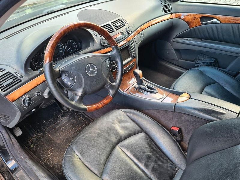 Schwarz Gebraucht 2004 Mercedes E320 AMG Kombi | 4.750 € (Teuer) - Bild 1/4