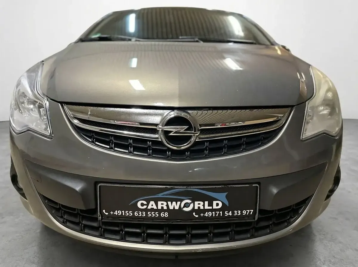 Gebraucht Opel Corsa Satellite 87 PS (63 kW) 2011 Braun Kleinwagen