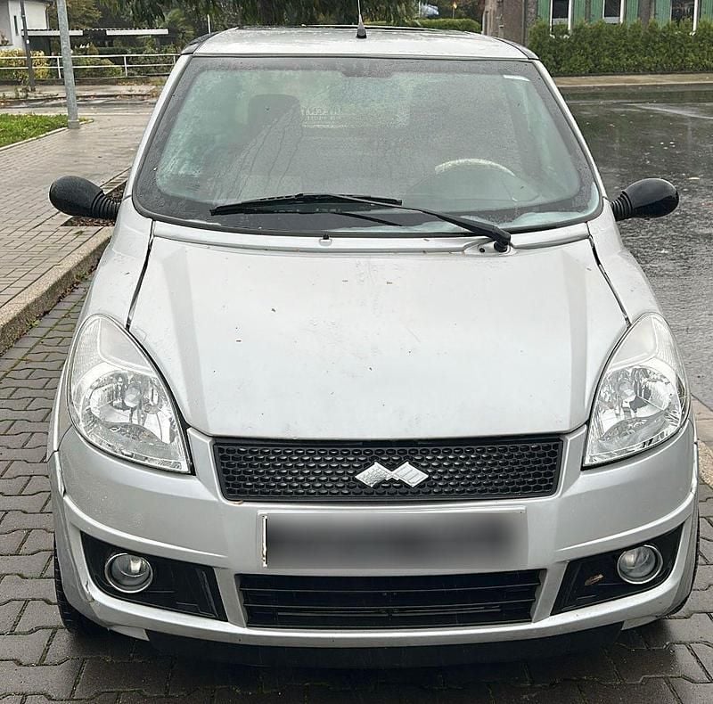 Silber Gebraucht 2010 Ligier X-Too Kleinwagen | 5.499 € - Bild 1/4