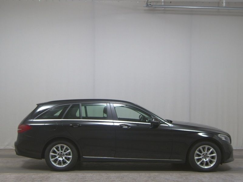 Schwarz Gebraucht 2020 Mercedes C220 Kombi | 15.680 € (Superpreis) - Bild 1/4