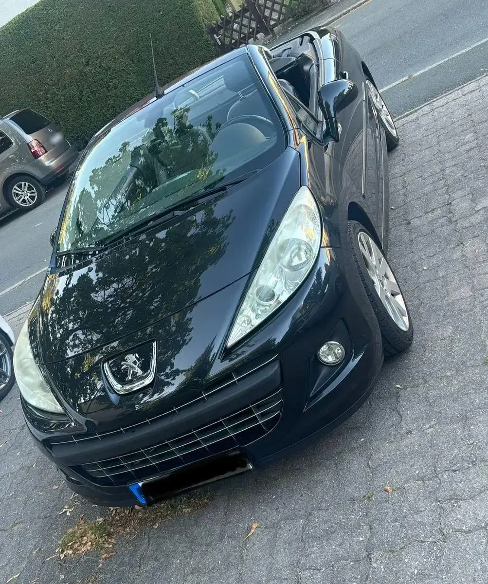 Gebraucht Peugeot 207 CC Platinum 111 PS (81 kW) 2011 Schwarz Cabrio